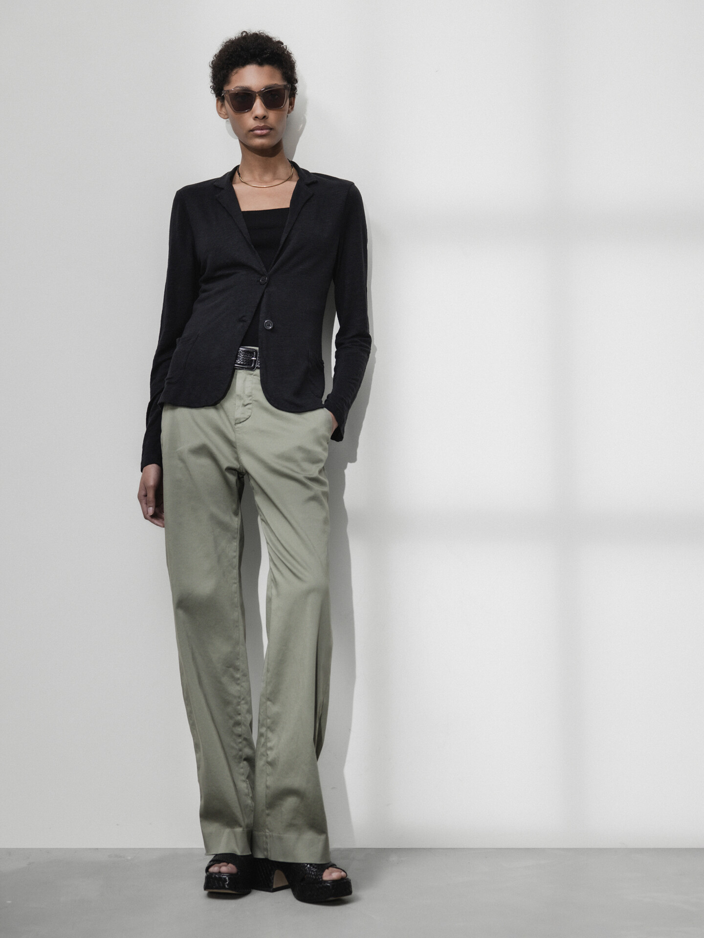 Detailansicht von Leichter Blazer aus Leinen von DANIELS