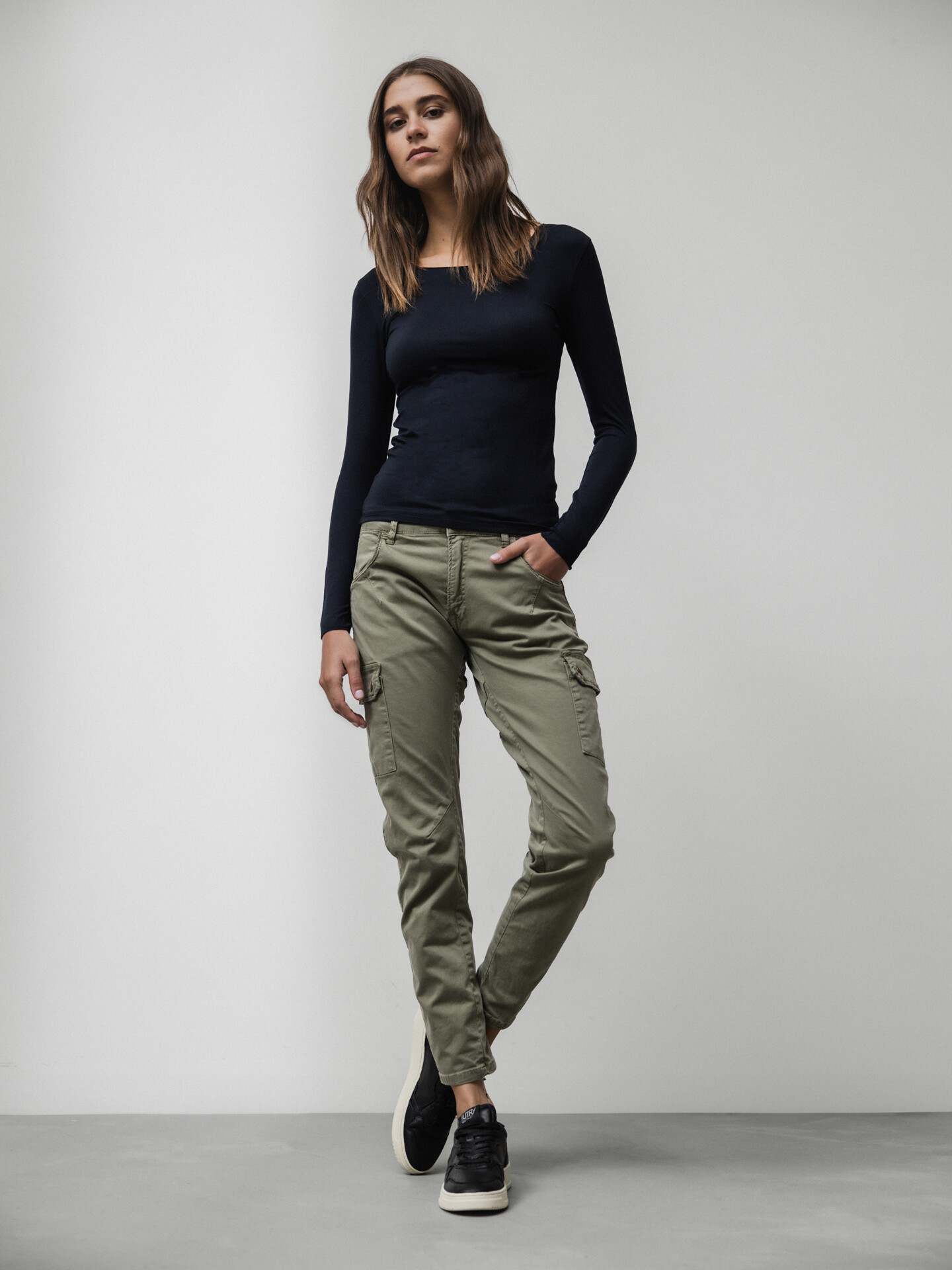 Detailansicht von Cargohose aus Baumwolle von LE TEMPS DES CERISES