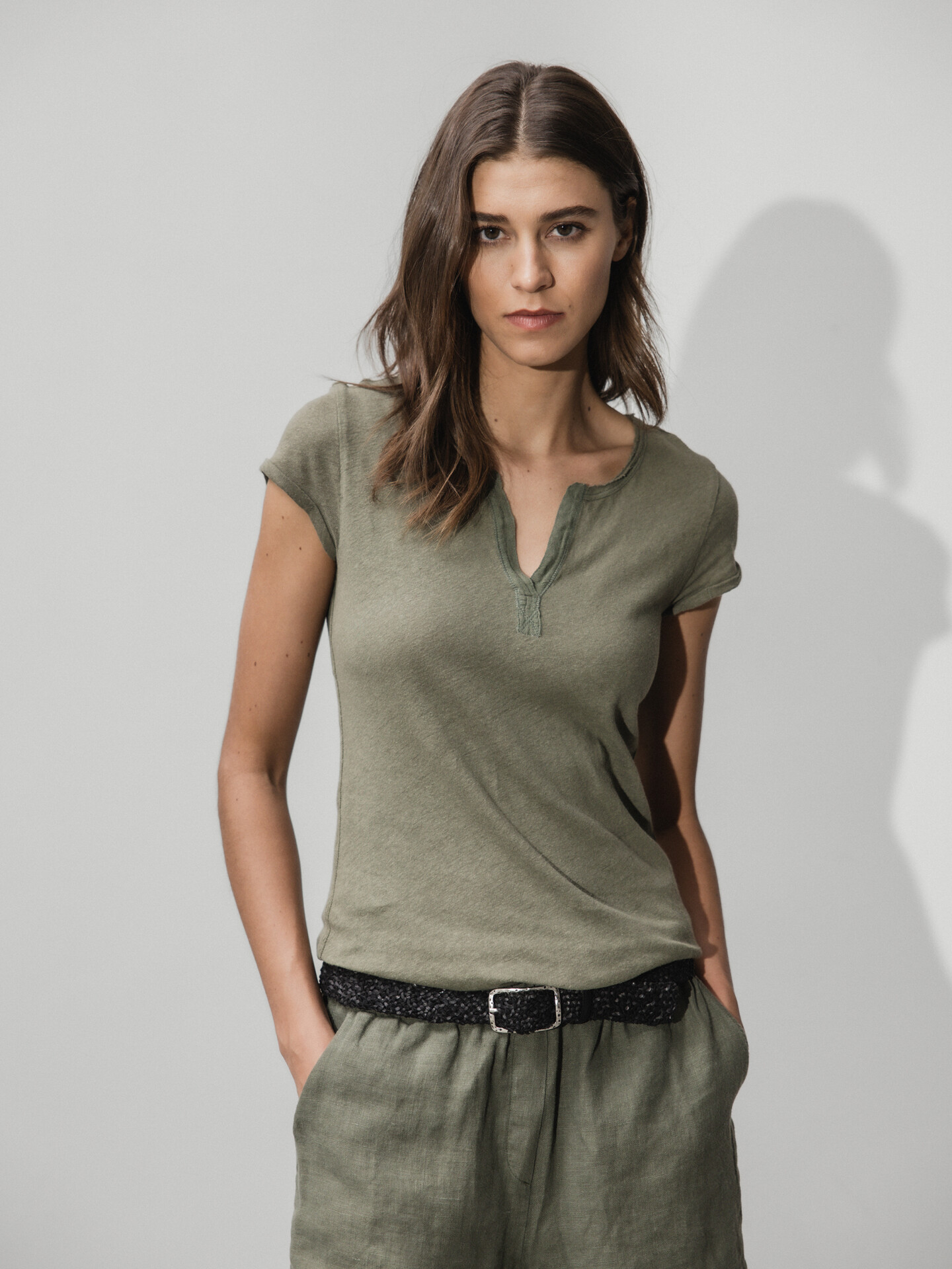 Detailansicht von T-Shirt aus Leinen von MOS MOSH