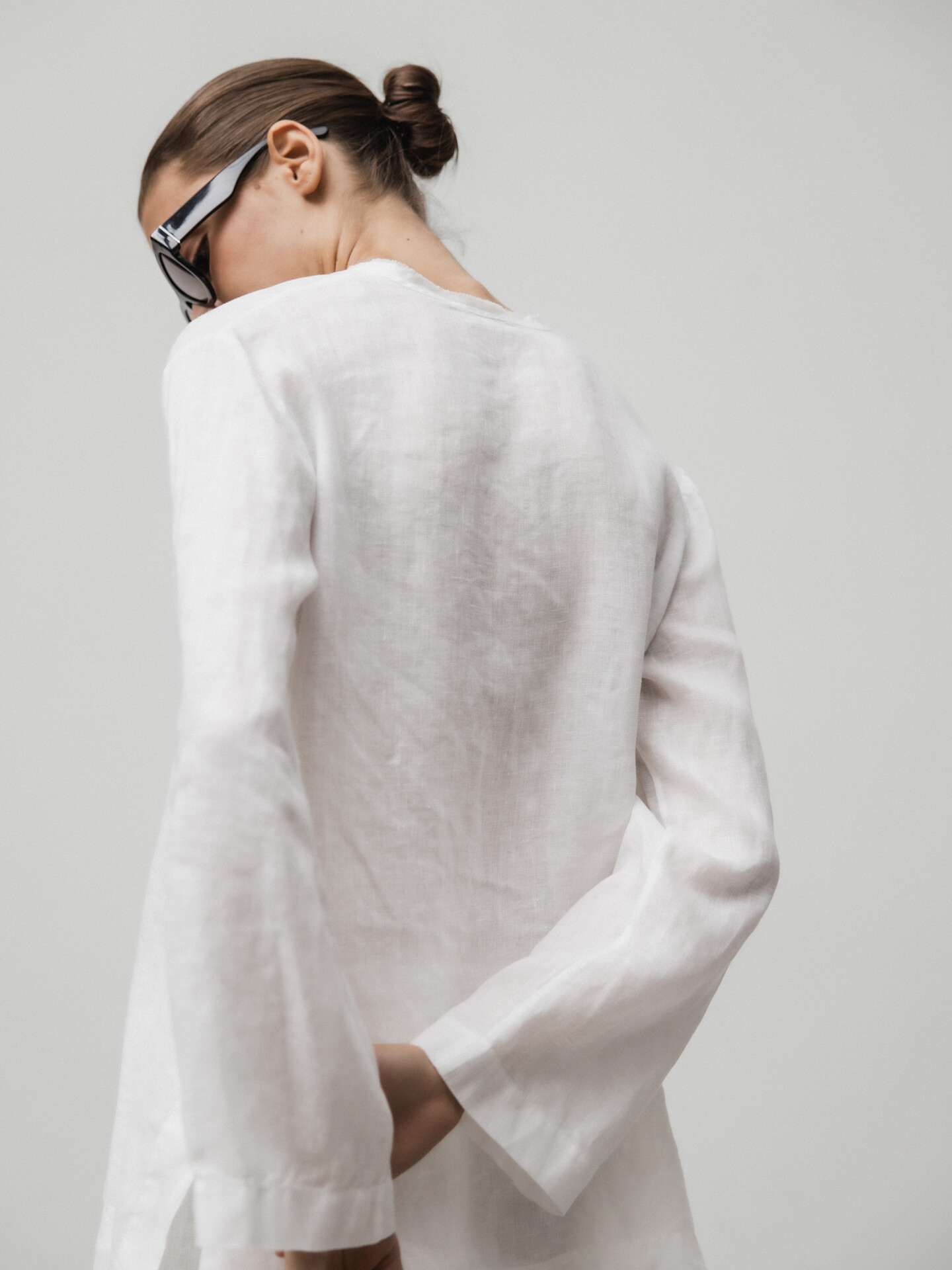 Detailansicht von Oversized Leinenbluse von ANTONELLI