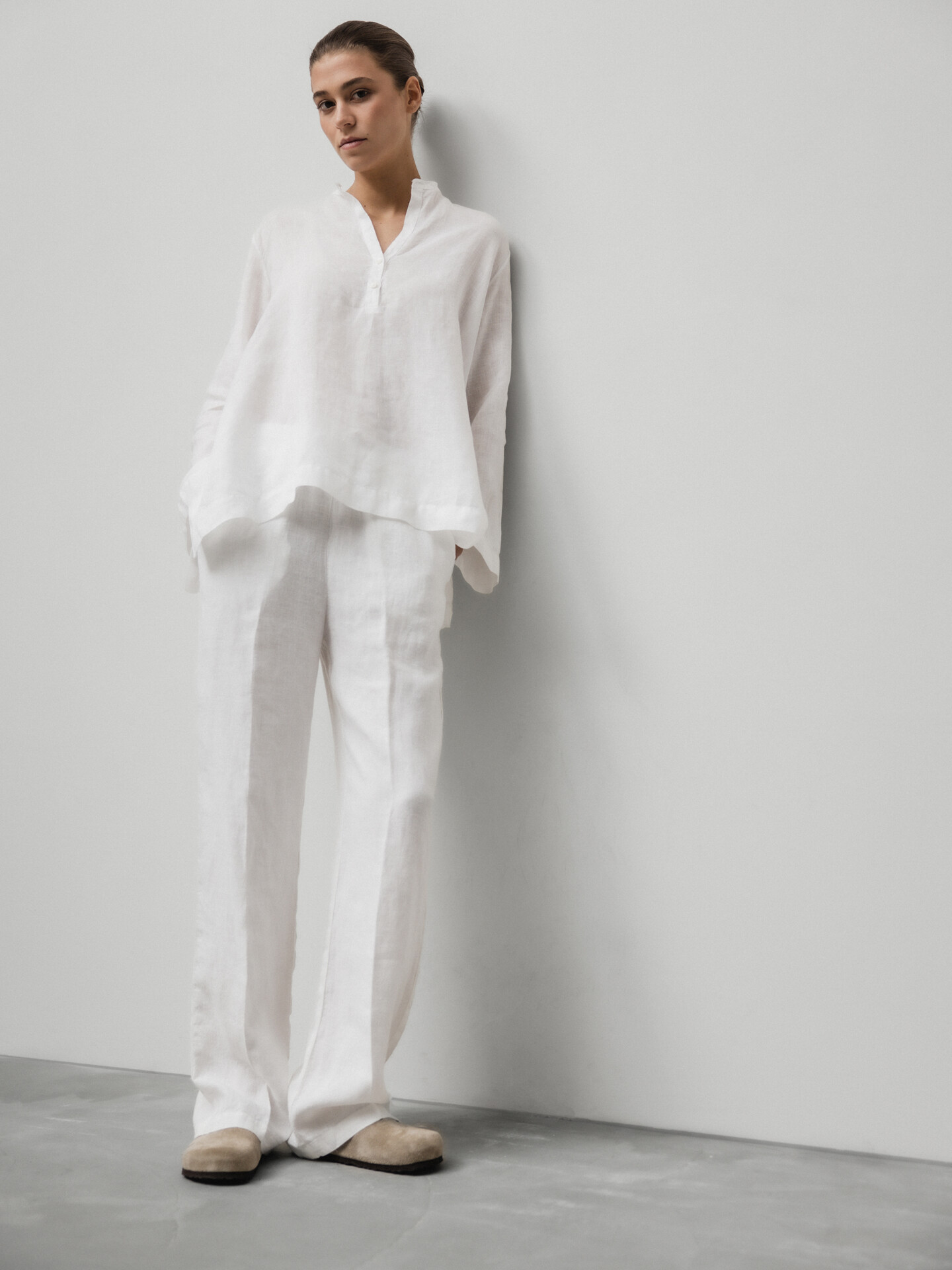 Detailansicht von Oversized Leinenbluse von ANTONELLI