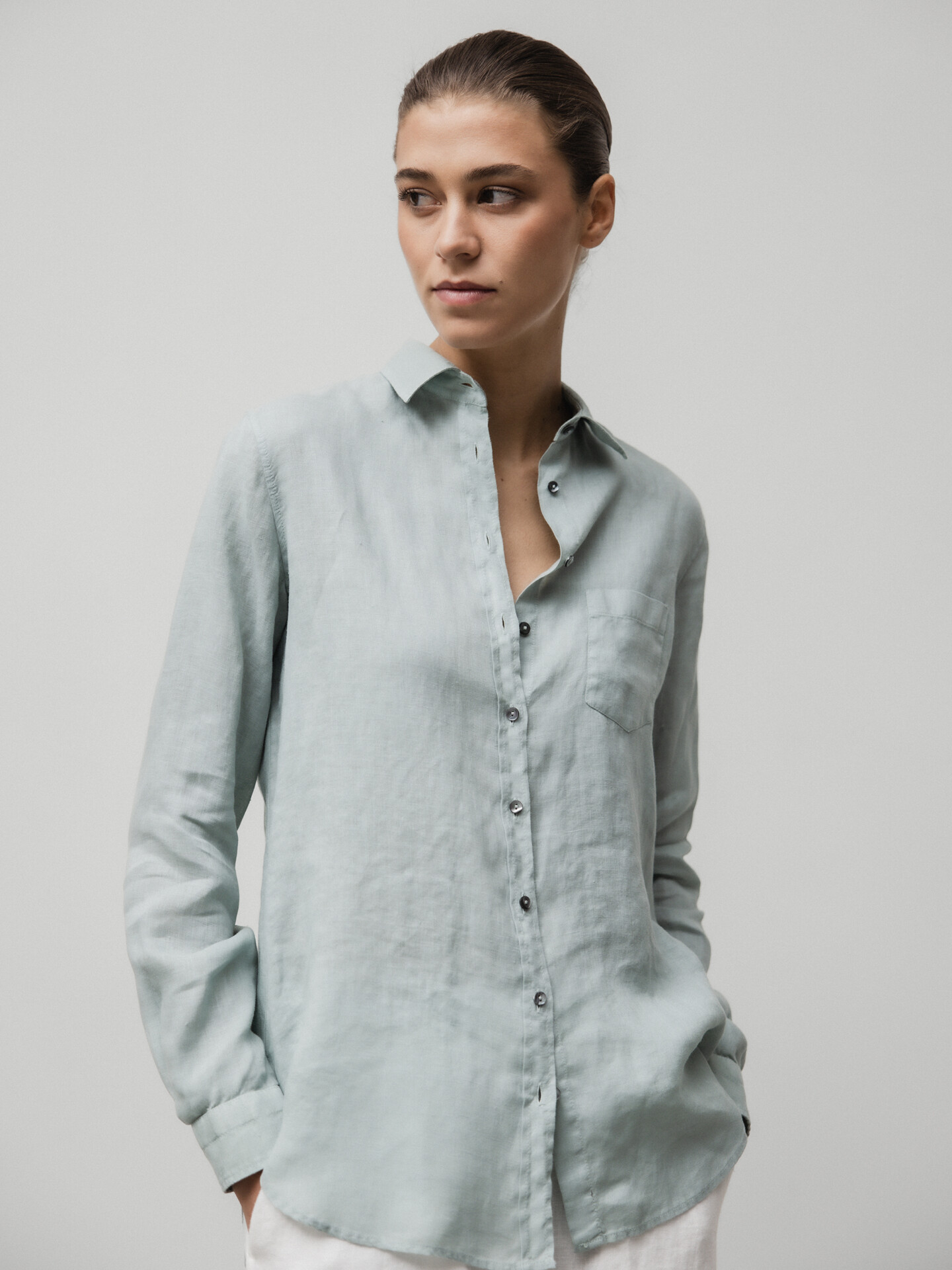 Detailansicht von Leinenbluse von ANTONELLI