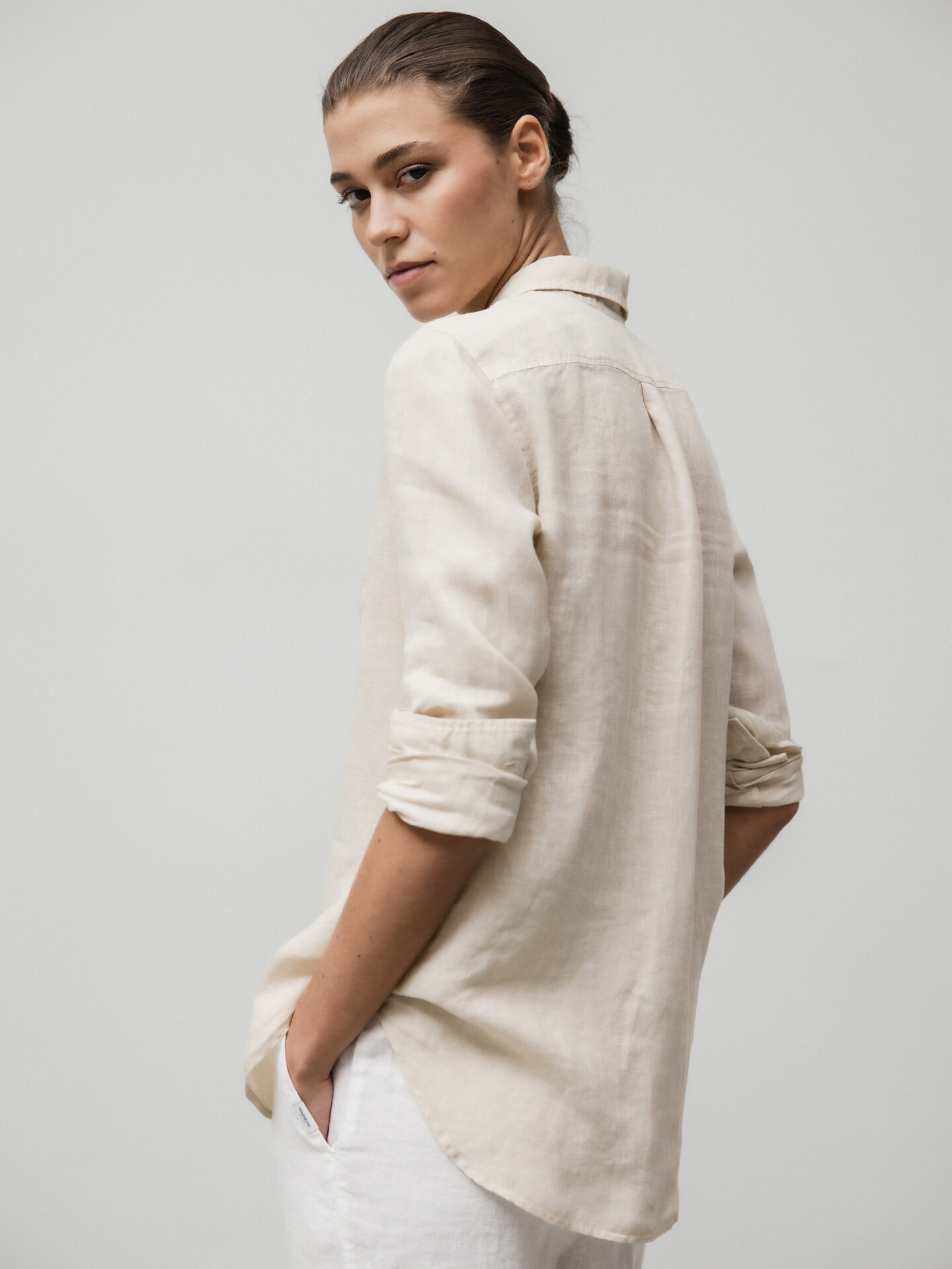 Detailansicht von Leinenbluse von ANTONELLI