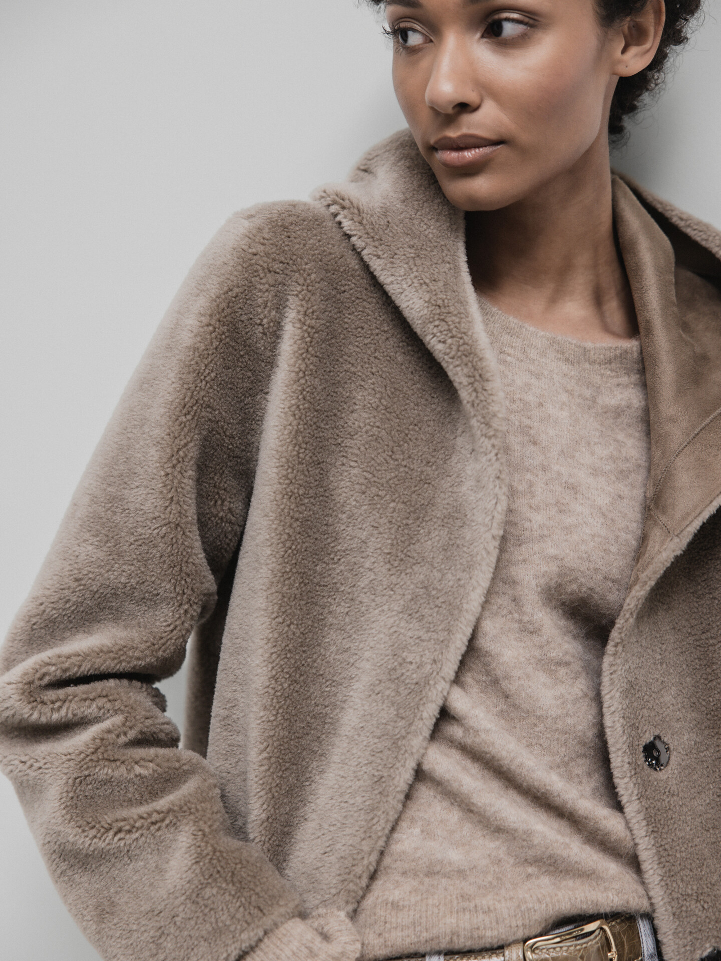 Detailansicht von Wendbarer Teddy-Mantel von OAKWOOD