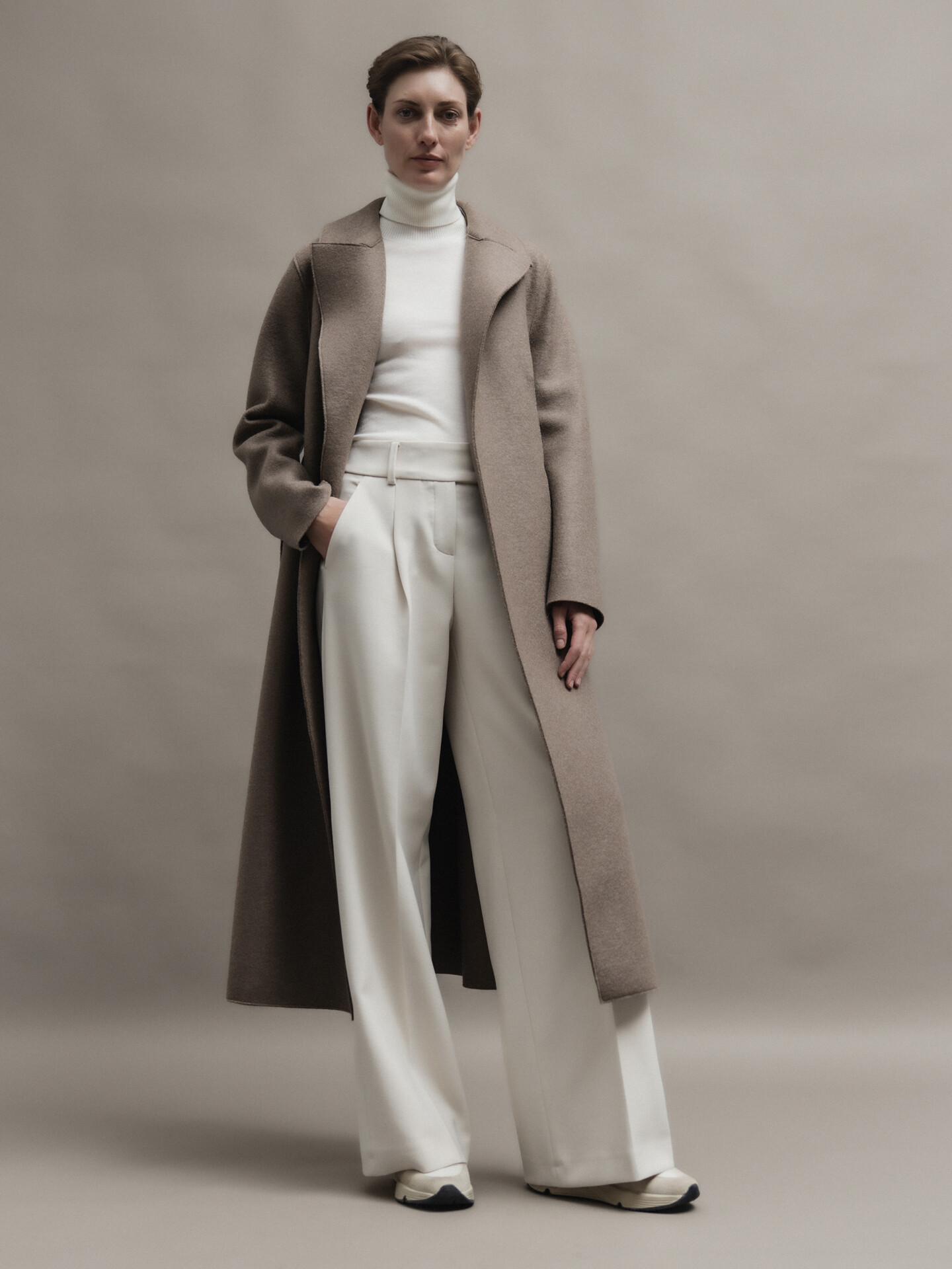 Detailansicht von Schurwollmantel von HARRIS WHARF LONDON