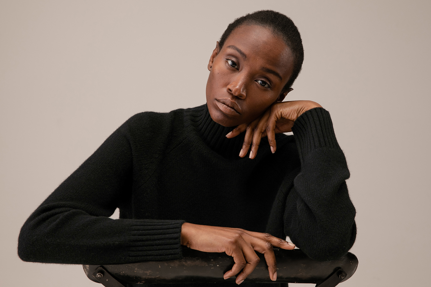 Detailansicht von Turtleneck Pullover aus Schurwolle von ALLUDE