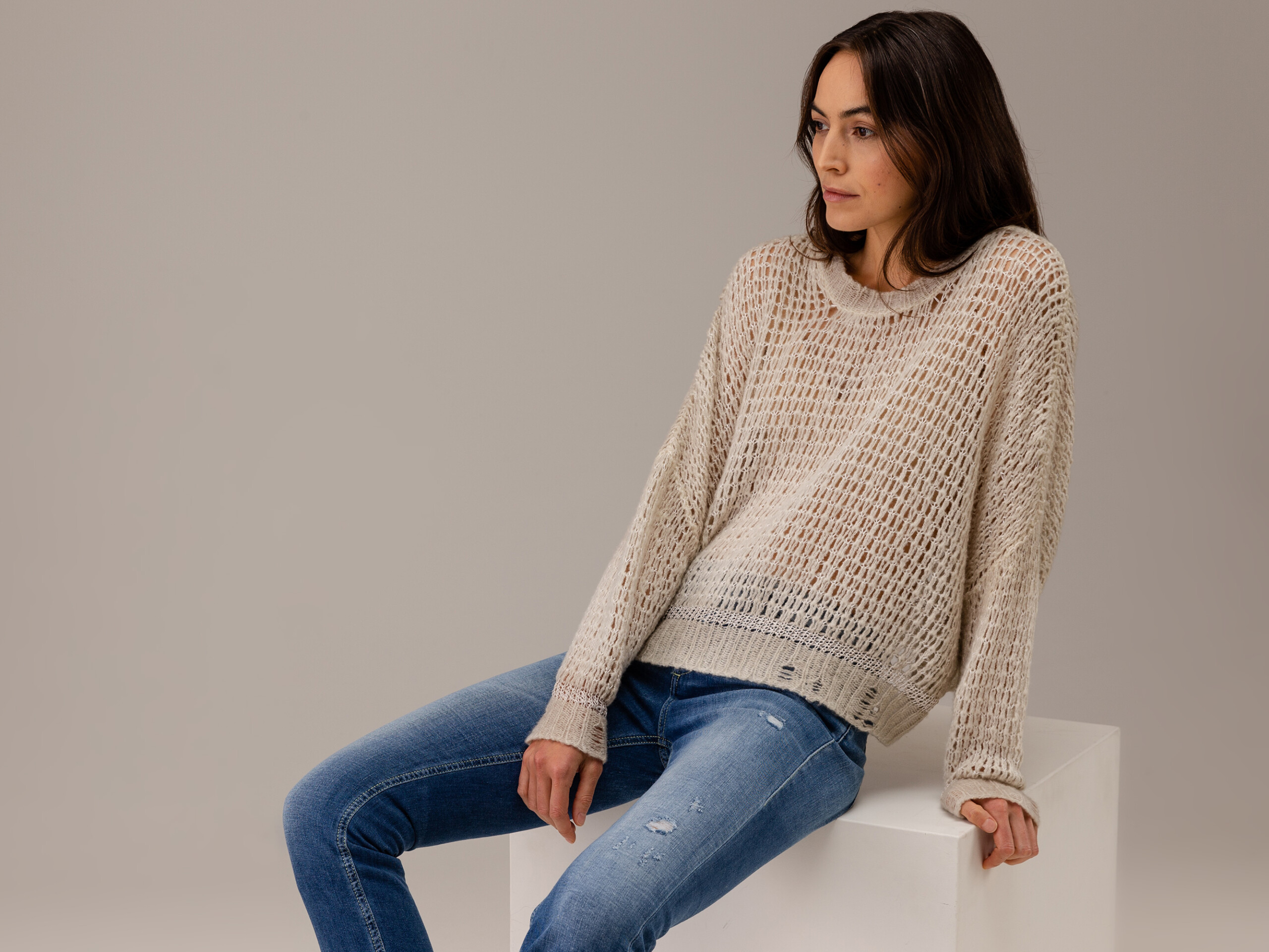 Detailansicht von Leichter Pullover aus Cashmere von AVANT TOI